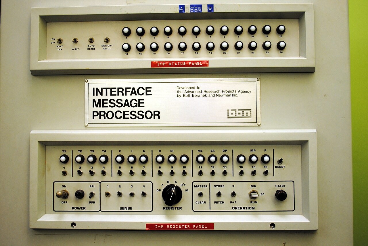 Front panel of an ARPANET Interface Message Processor